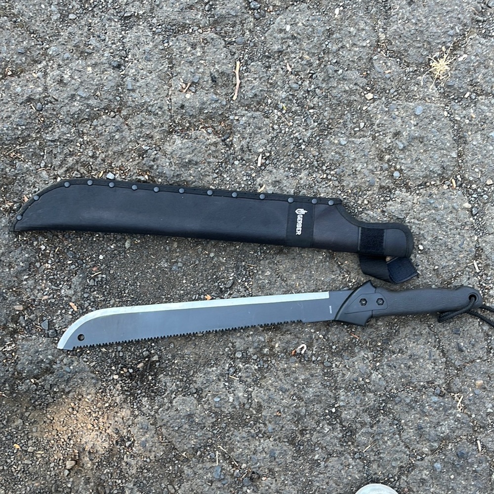 Brand new GERBER brand machete